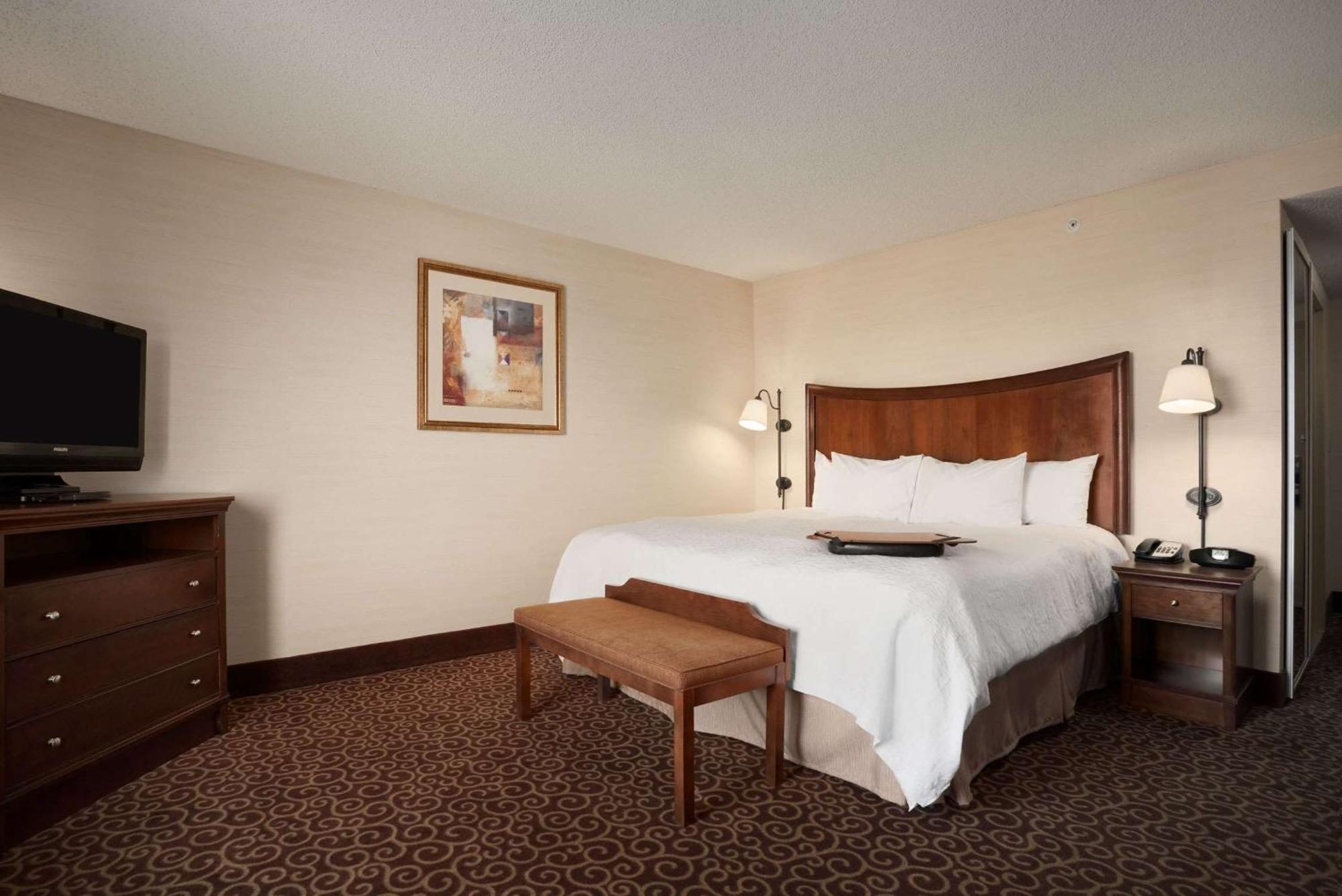 Hotel Hampton 3*